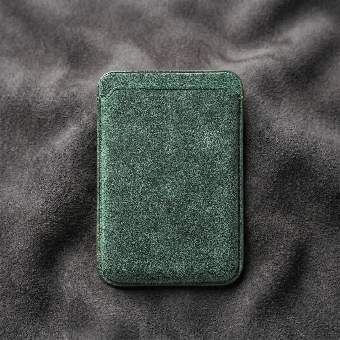 MagSafe Wallet – Alcantara