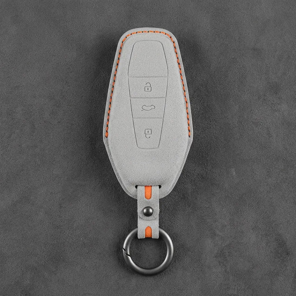 Chery Hand-Stitched Alcantara Key Fob Cover – Wedge 3-Button - White